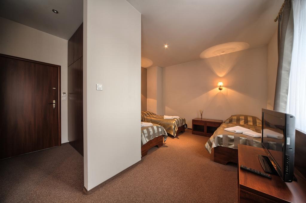 Malogoszcz Hotel Stara Fabryka חדר תמונה