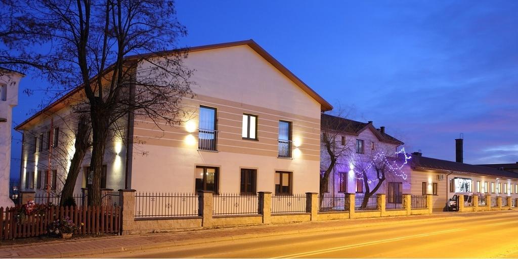 Malogoszcz Hotel Stara Fabryka מראה חיצוני תמונה