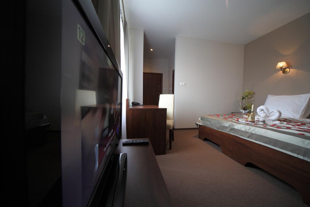 Malogoszcz Hotel Stara Fabryka חדר תמונה