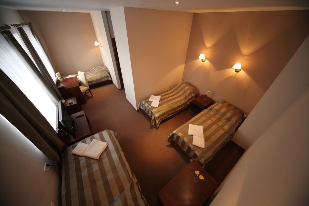 Malogoszcz Hotel Stara Fabryka חדר תמונה